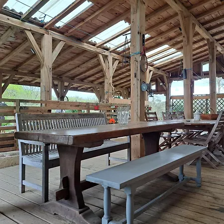 Domaine Baraque Дом отдыха Pouillon